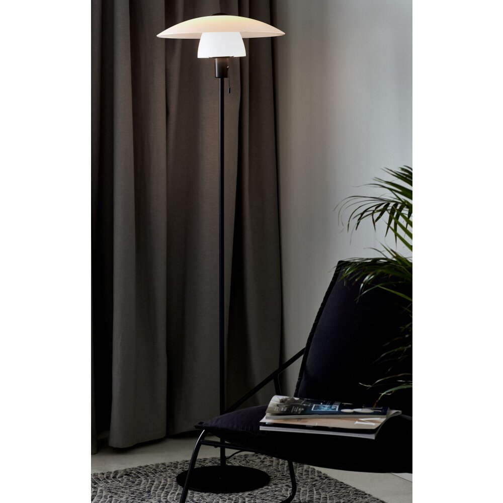Nordlux VERONA Golvlampa Svart, 1-ljuskällor main product photo