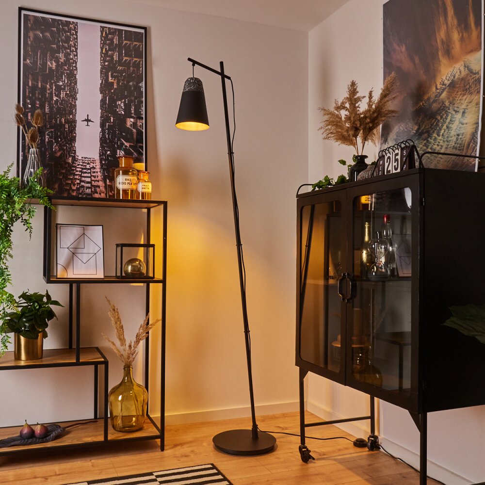 Juvansbo Golvlampa Svart, 1-ljuskällor main product photo