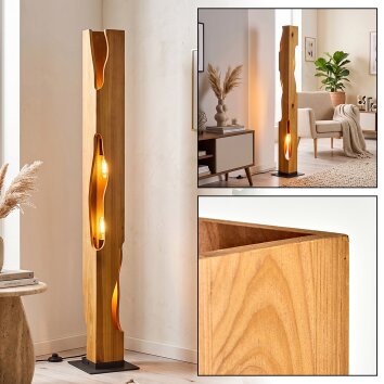 Boho golvlampa Sernadelo med skulptural naturfärgad träpelare och fyra E27-fattningar