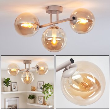 Taklampa med glaskupor Gastor, tre amberfärgade glasskärmar i modern stil