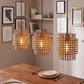Modern hänglampa Lomir med tre sandfärgade metallskärmar i burstruktur, längd 77 cm