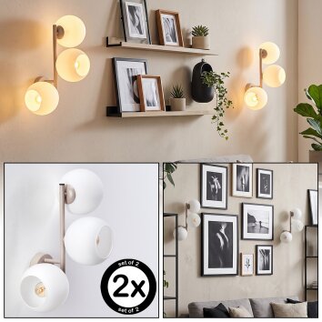 Modern Vägglampa Koyoto med 2-delat set, tre vita glasskärmar och sandfärgat metallstativ
