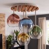 Kluster-taklampa Koyoto med naturfärgad trälamellskiva och fyra glasskärmar för matbordet