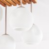 Skandinavisk taklampa Ripoll med trälamellplatta och 4 vita globformade glasskärmar