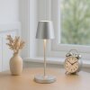 Brilliant LED-bordslampa Elora, konisk silverskärm, dimbar, 2700 Kelvin varmvit, IP44