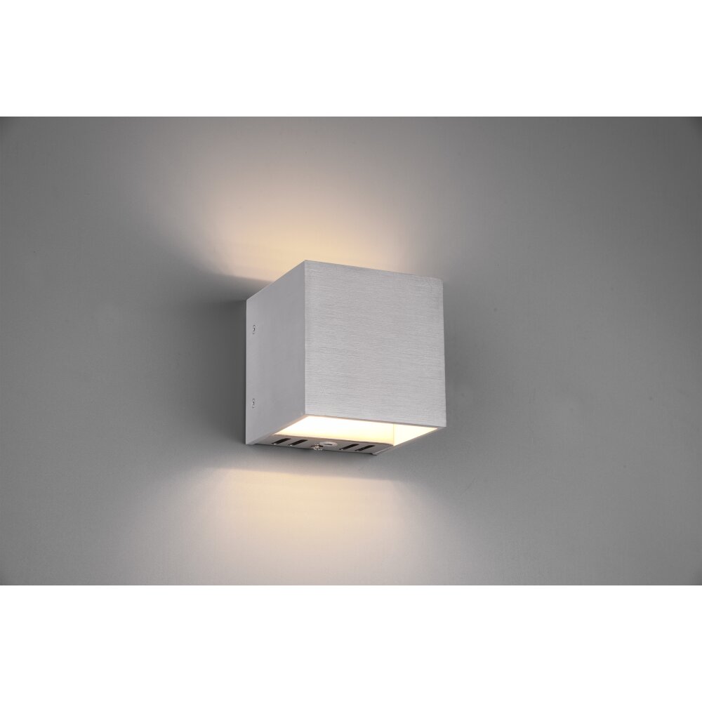 Trio Lampor Figo Vägglampa LED Aluminium, 1-ljuskällor, Fjärrkontroll, Färgväxlare main product photo