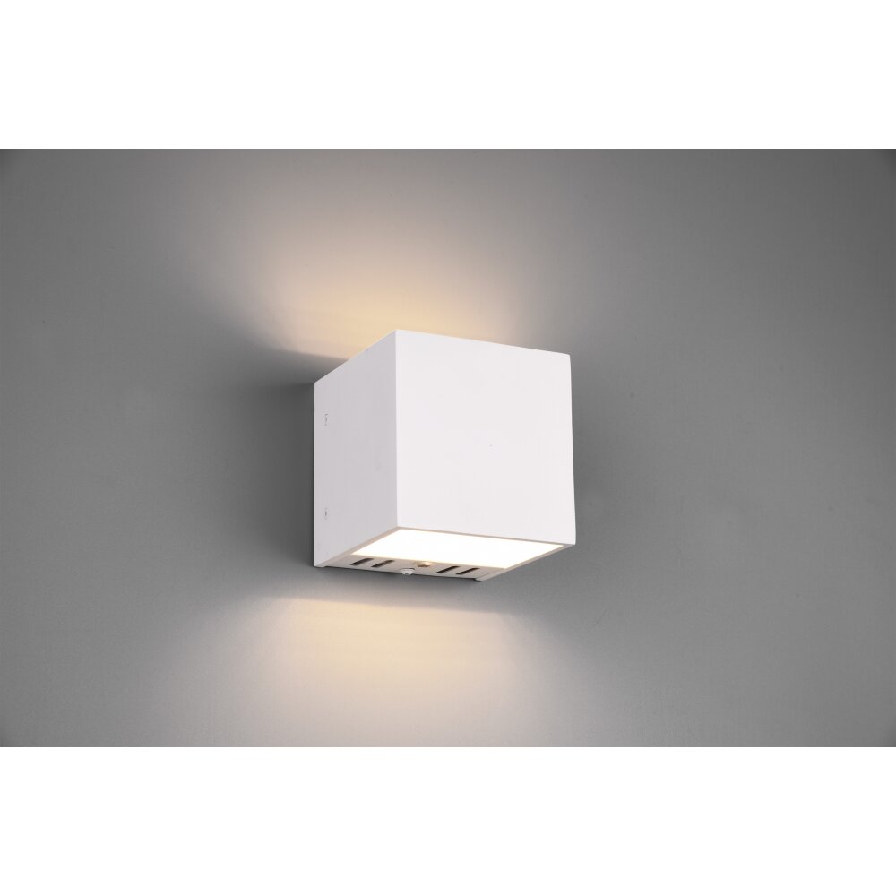 Trio Lampor Figo Vägglampa LED Vit, 1-ljuskällor, Fjärrkontroll, Färgväxlare main product photo